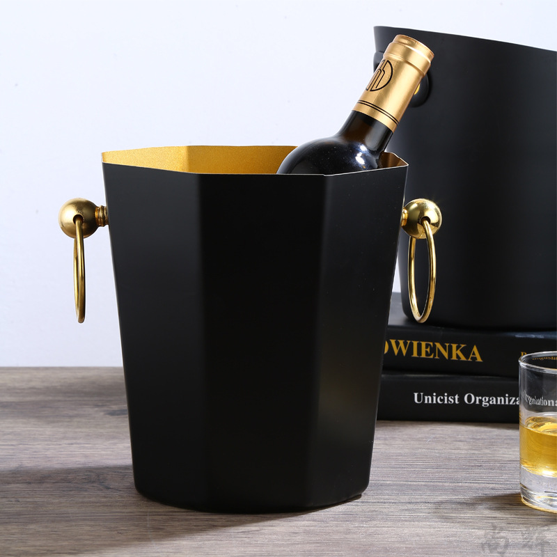 Light luxury high-end creative household stainless steel ice bucket, bar commercial red wine and champagne bucket, living room wine cabinet and wine rack ornaments Application Scenario