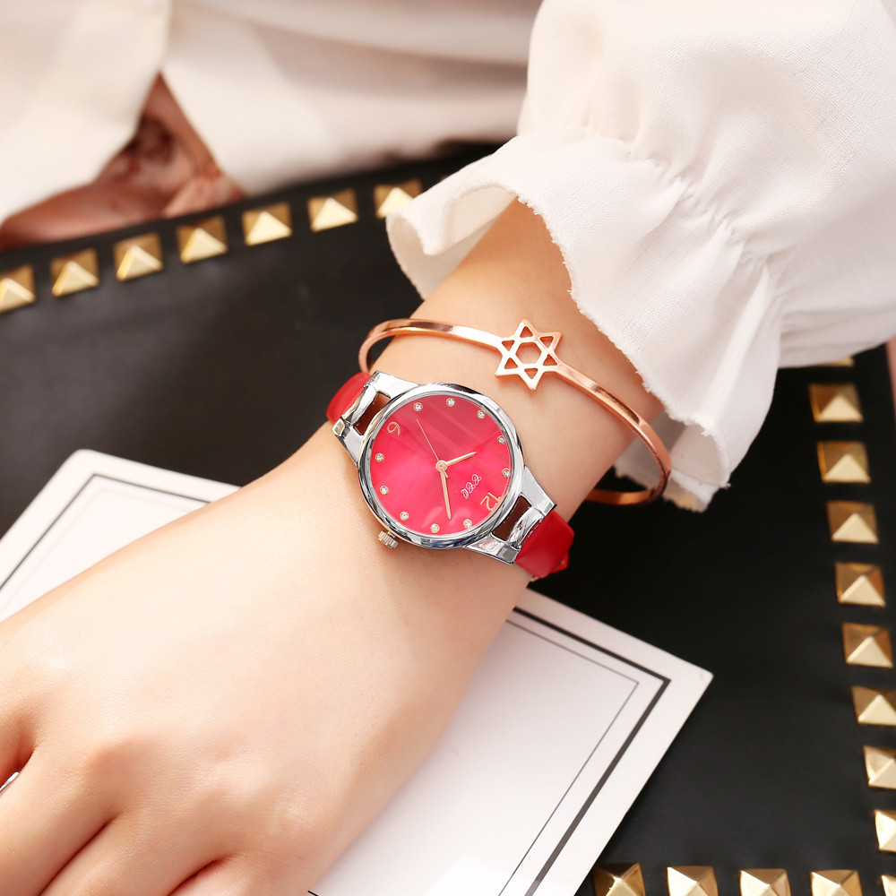 A popular foreign trade women's small leather strap striped dial watch with a fashionable round dial and diamond-dotted casual women's watch Specification image