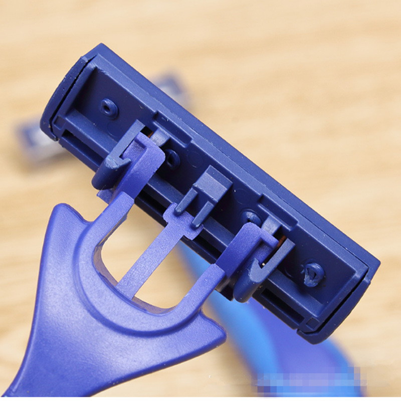 电动剃须刀实物图