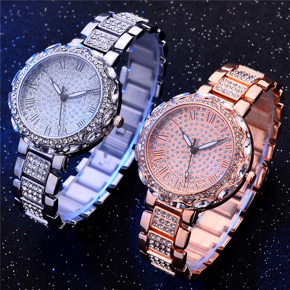 Creative alloy Roman dial bracelet watch, fashionable diamond-encrusted round dial, personalized ladies' watch Application Scenario