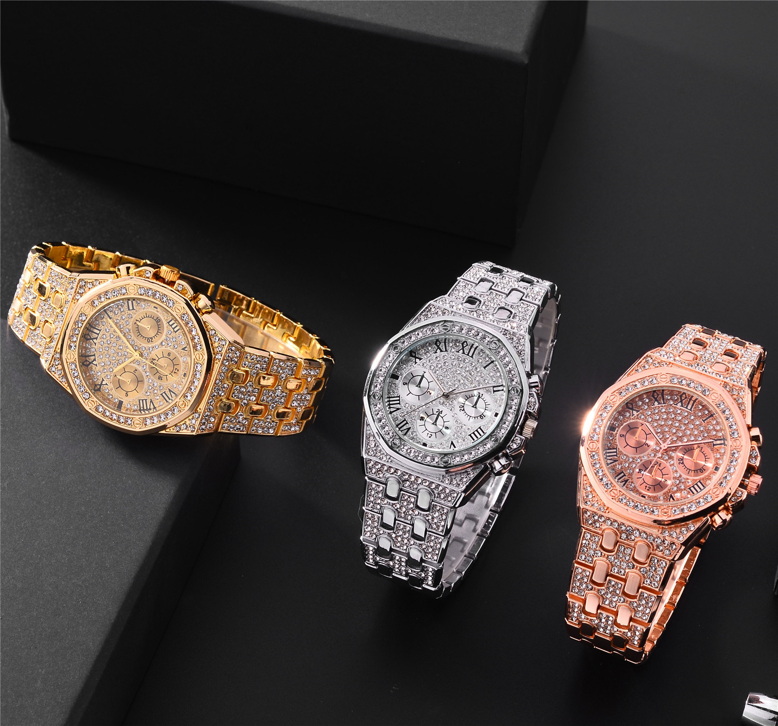Men's diamond-encrusted English steel band watch, fashionable water diamond fashion watch, men's casual three-eye steel band watch Specification image