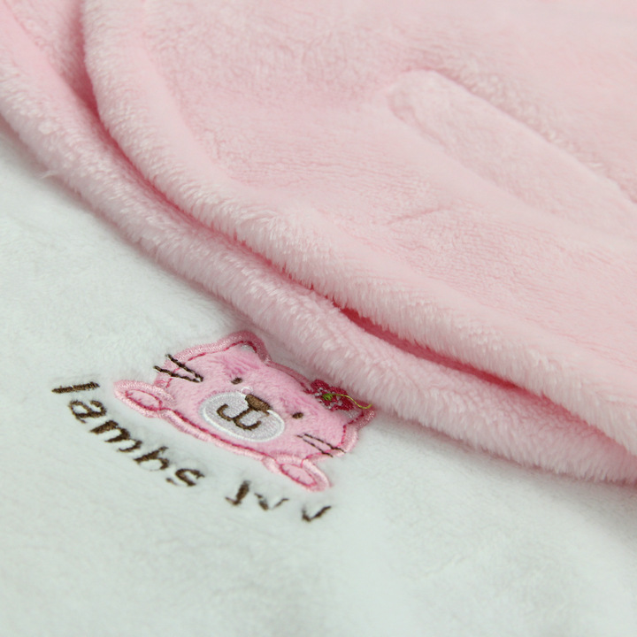 Soft Fei Farai Velvet Cartoon Animal Single-Layer Spring And Autumn Baby Embroidery Swaddling Baby Home Amazon details Picture