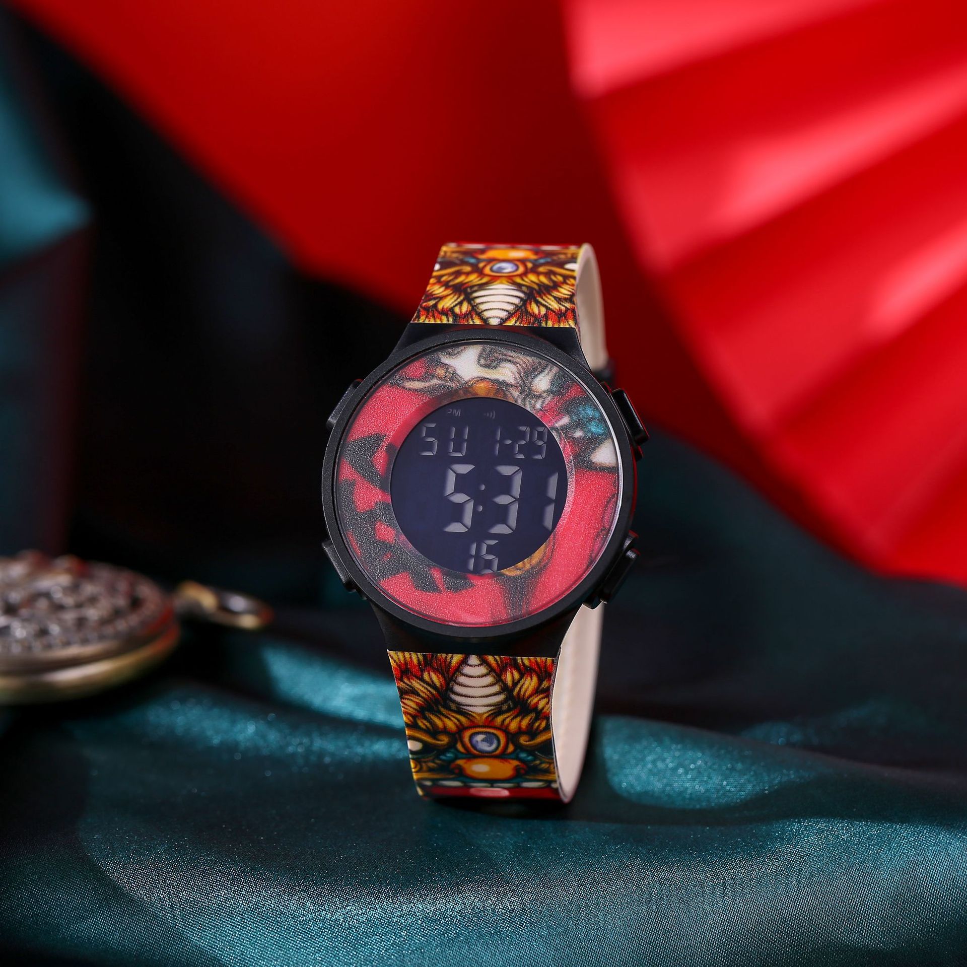 A multi-functional electronic watch for high school, teenagers and junior high school sports in the style of "National trend" with a panda details Picture