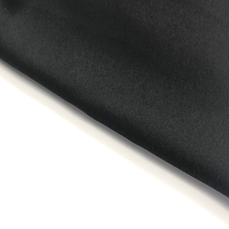 户外休闲衣裤实物图