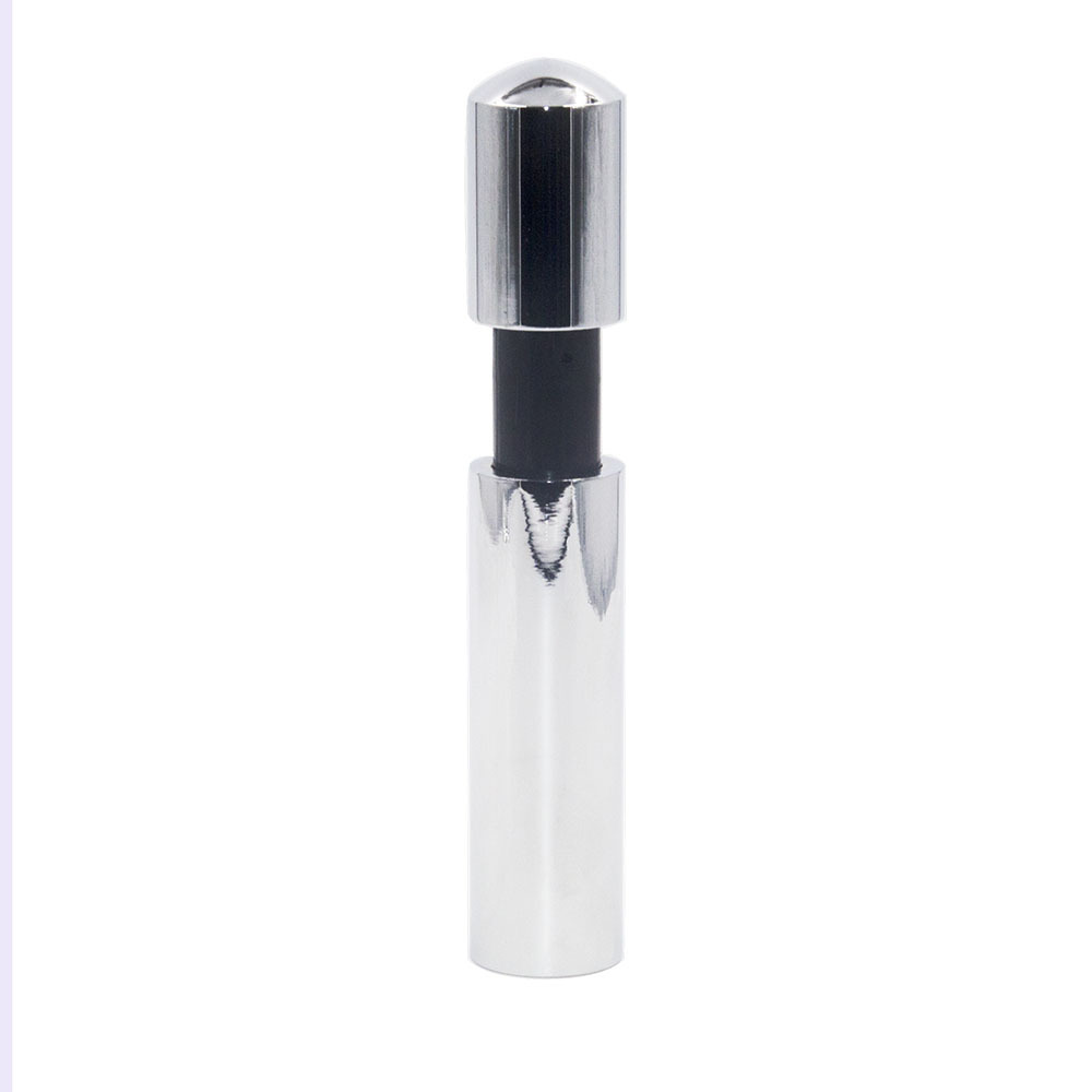 Aluminum alloy wine stopper, vacuum wine stopper, aluminum alloy one pump with two stoppers, vacuum wine stopper, wine bottle body Application Scenario