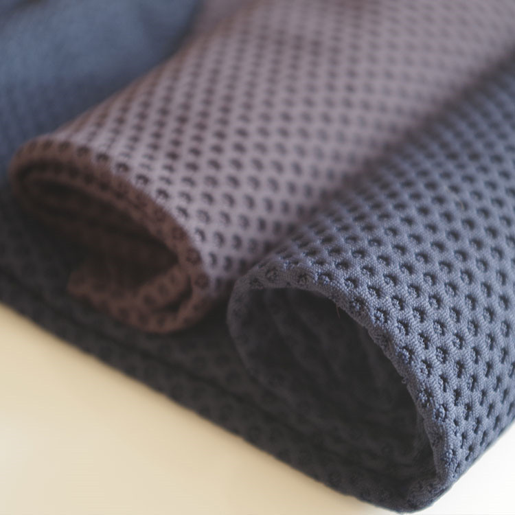 Factory direct sales of sports fabrics, football honeycomb mesh fabric and elastic mesh fabric Specification image