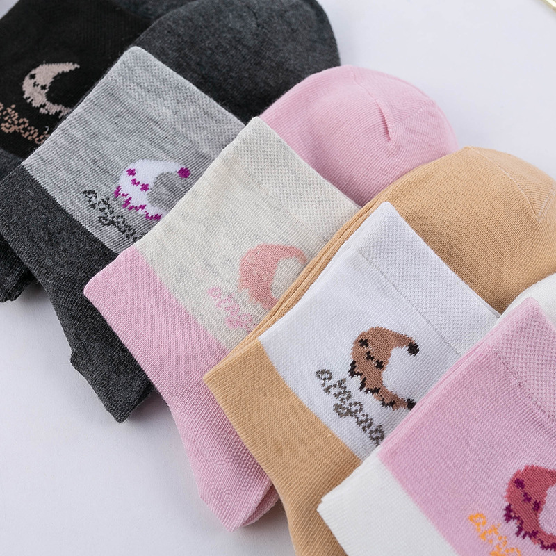 Anti-odor socks, women's mid-calf socks, spring and autumn styles, combed cotton spliced sweat-absorbing and breathable, cartoon Japanese jacquard socks wholesale Specification image