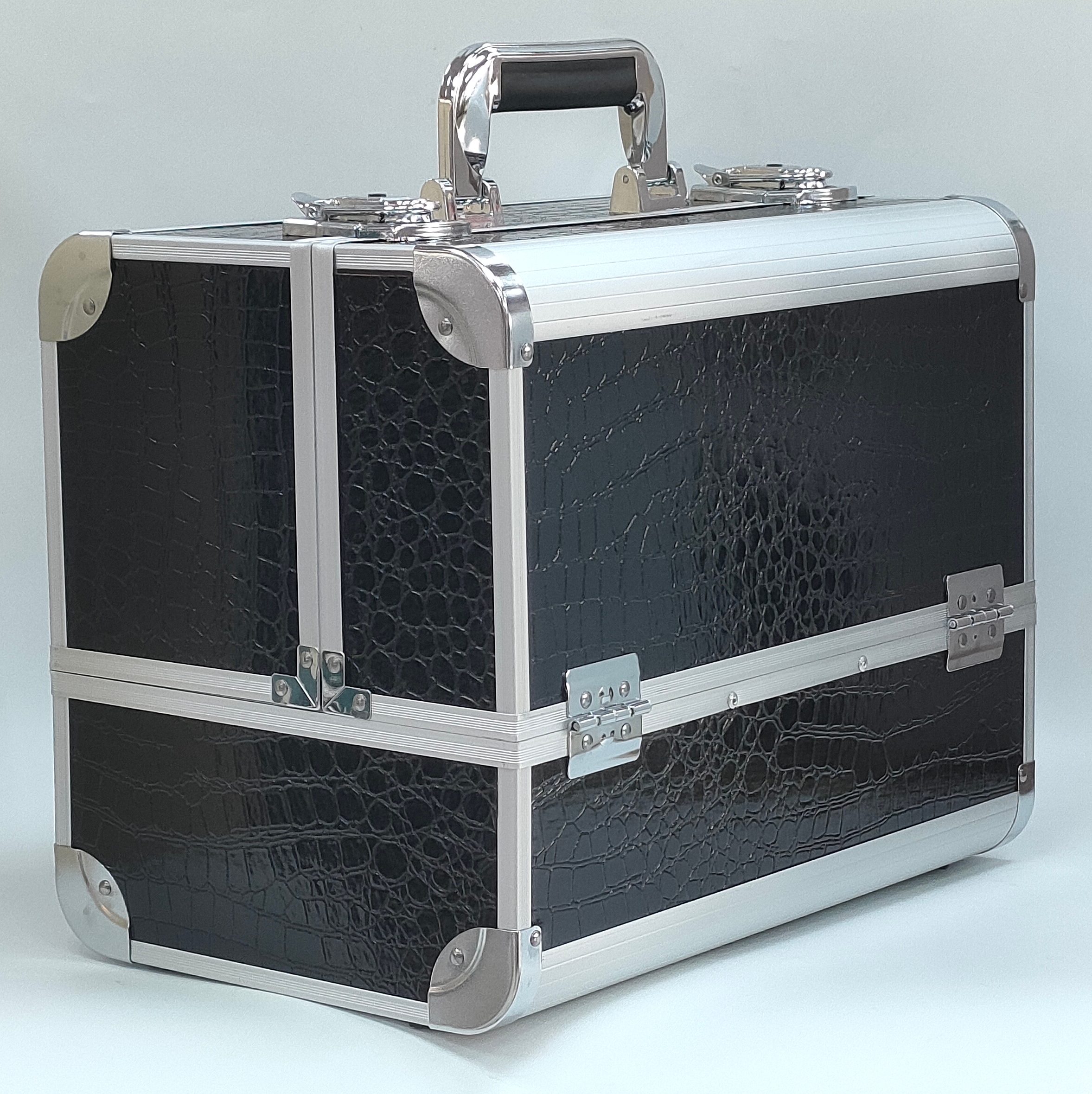 Aidihua's high-end new product, a three-layer large-capacity tool and makeup box made of aluminum, is specially designed for the storage of circular makeup and tattoos Specification image