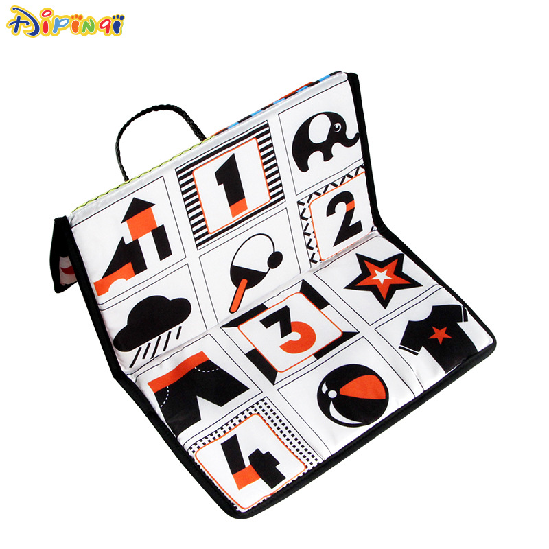 New baby funhouse mirror car hanger toy car rear seat hanger foldable baby vision training pattern car hanger Application Scenario