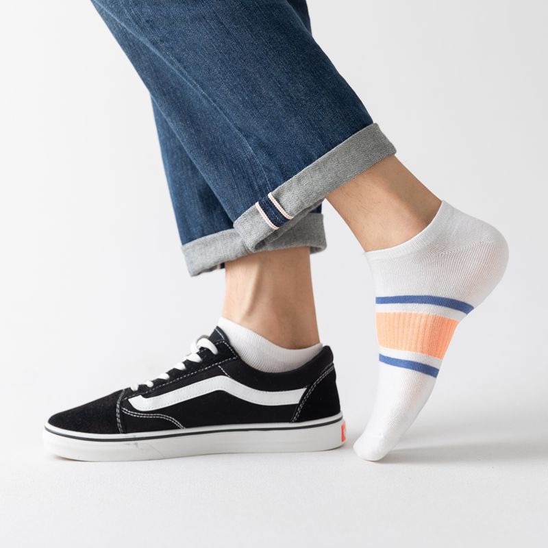 Men's cotton spring and summer fashion patchwork invisible shallow mouth Japanese school style ins trendy men's anti-odor breathable boat socks details Picture