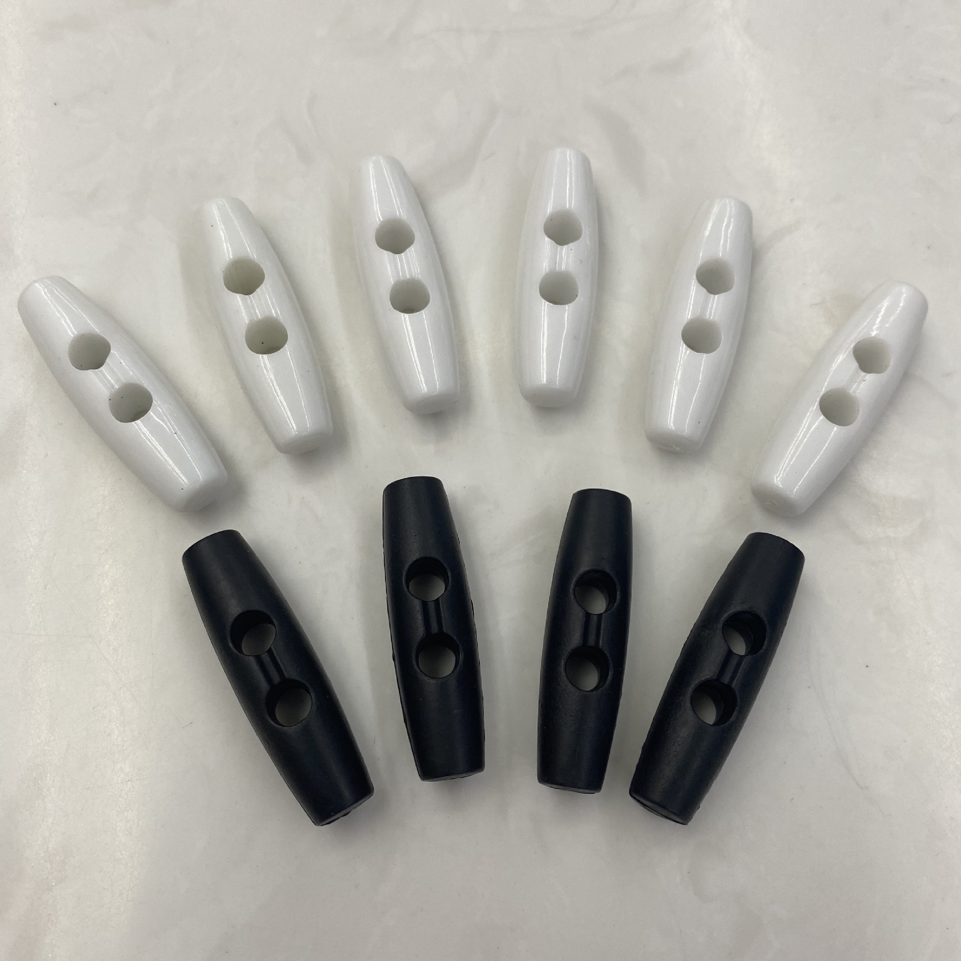 现货供应树脂橄榄扣 白色绳扣单孔双孔橄榄扣 两眼扣帐篷配件绳扣
