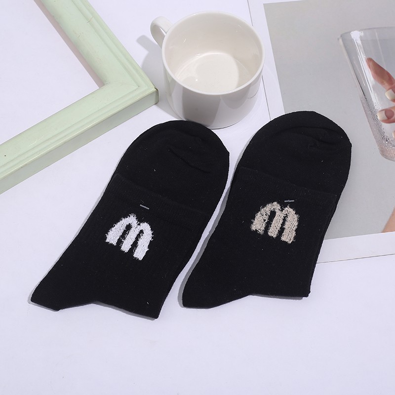 Qingna Socks Women's mid-calf socks Combed cotton spring and Summer thin women's socks Breathable, simple solid color letter women's socks details Picture