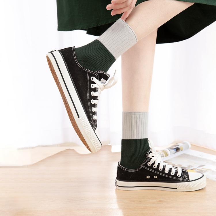 Qingna Socks Women's mid-calf Socks, ins Trendy Autumn and winter Korean and Japanese style color-blocked long calf socks, combed cotton women's socks wholesale Application Scenario