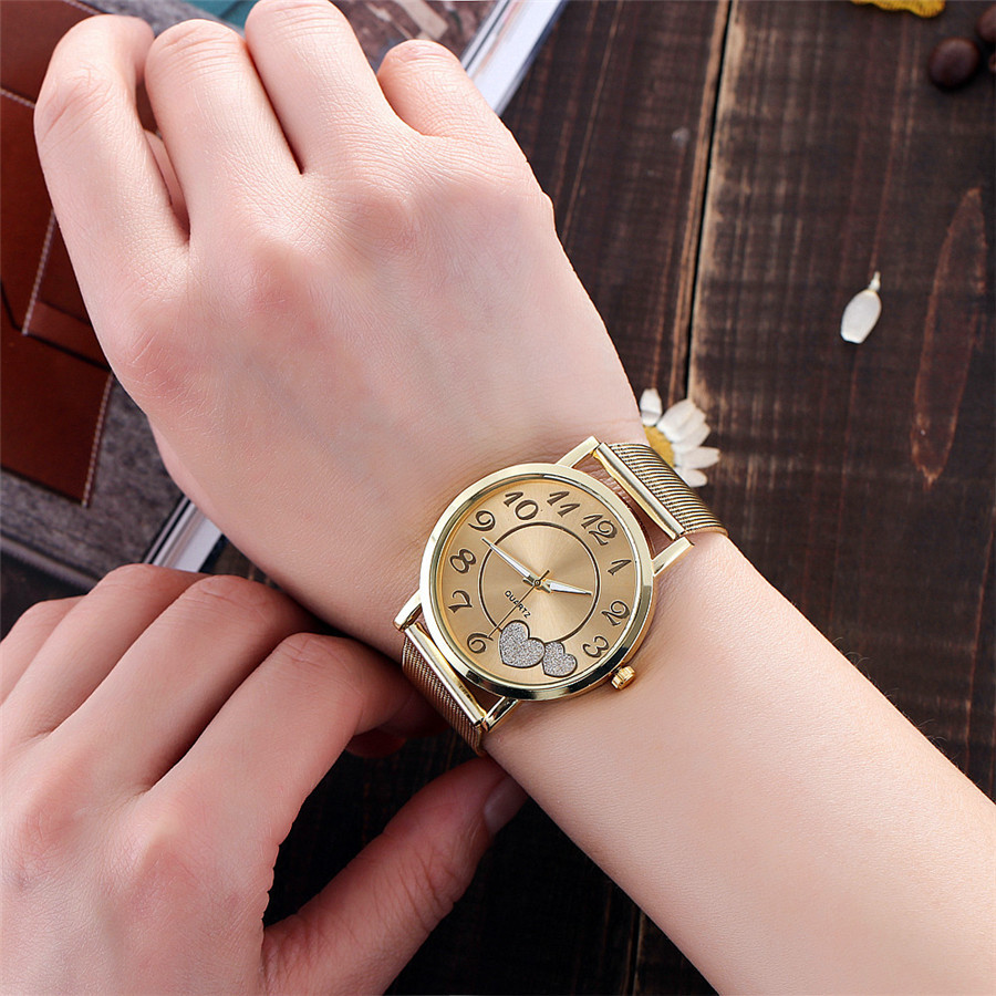 The new AliExpress best-selling gold mesh strap watch, Geneva heart grid Ladies' quartz watch Specification image