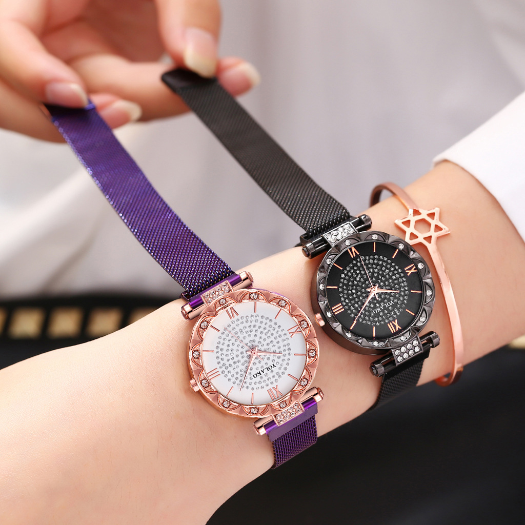 YOLAKO Starry Sky Women's Milan Watch with petal dial and diamond-dotted Roman dial casual watch Application Scenario