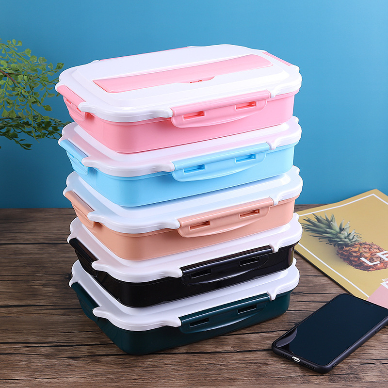 Student portable plastic microwave oven, insulated 304 stainless steel lunch box, three-compartment lunch box, tableware, bento box set Application Scenario