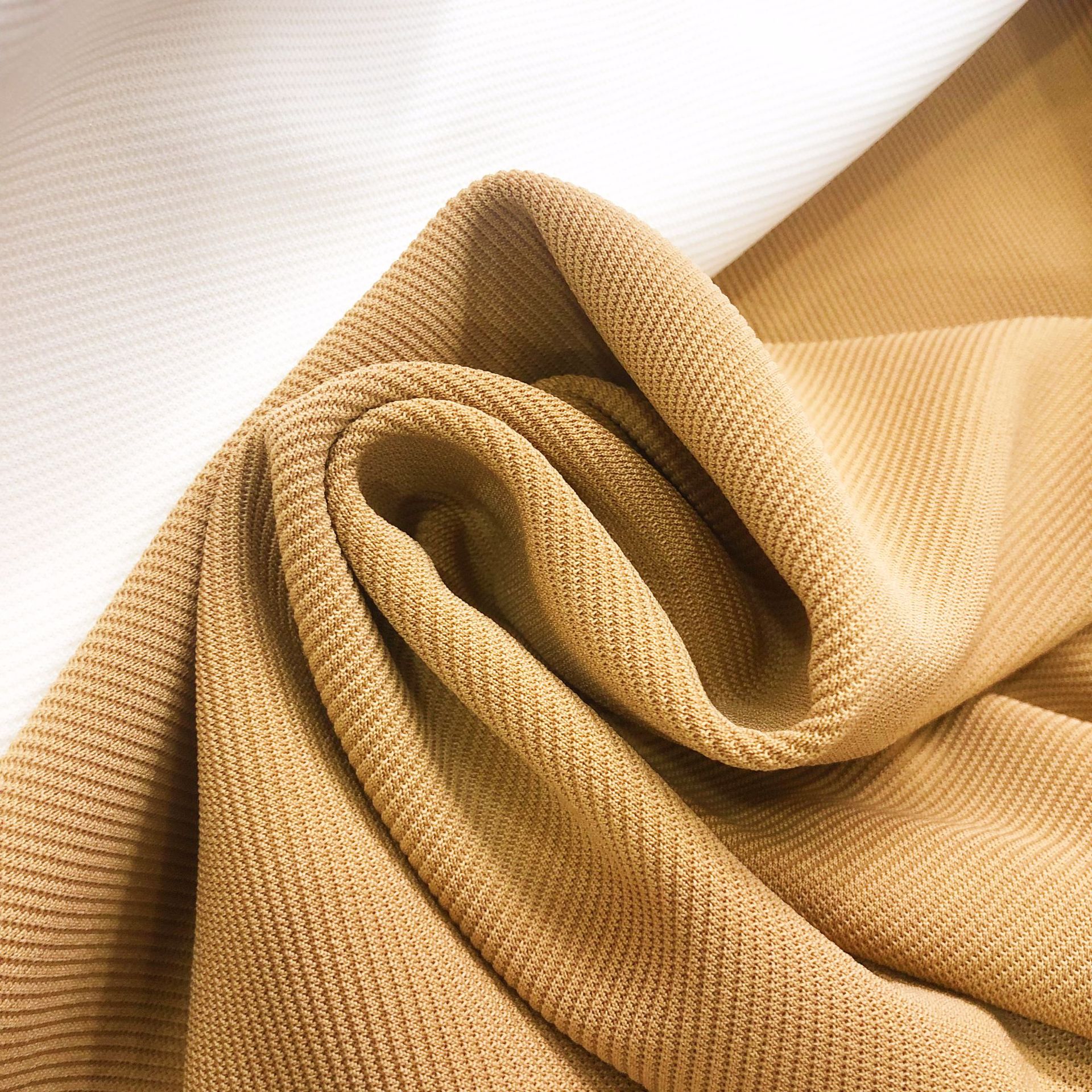 All-polyester knitted twill fabric for table covers, seat covers, car seat cushions, clothing, shoes and hats details Picture
