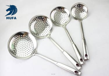 Chaosheng Hardware 201 Non-magnetic Stainless Steel 3-millimeter plastic handle wood-grain imitation cooking spatula, soup spoon and kitchenware set