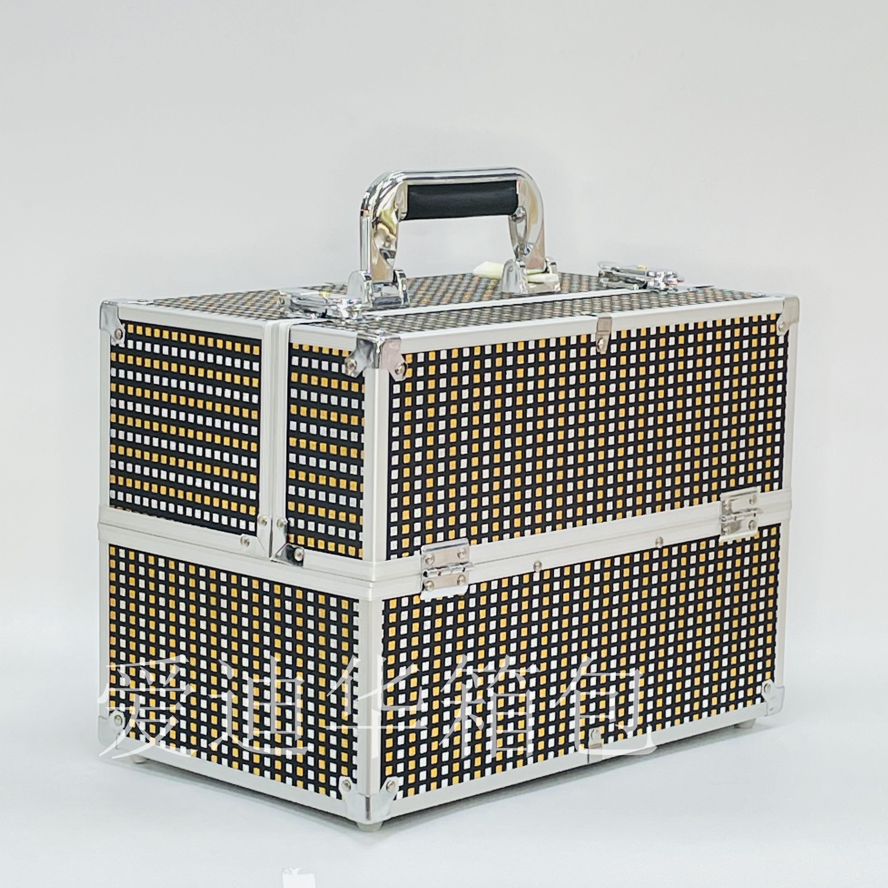 Aidihua Fashion's new multi-functional large-capacity storage tool for tattoos, manicures and beauty care, as well as a cosmetic aluminum case Application Scenario