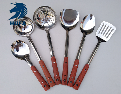 7-piece set of stainless steel kitchenware with wooden handles, 7-piece set of domestic redwood long-tongue spatula, stainless steel kitchenware, cooking spoons, spatulas, strainers, soup spoons, kitchen tools and kitchenware sets
