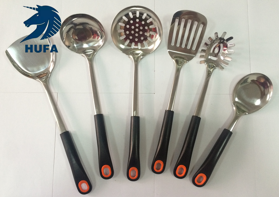 Factory wholesale five-millimeter kitchenware sets, electric wooden-handled spatulas, soup spoons, frying spatulas, and strainers, six-piece kitchenware sets