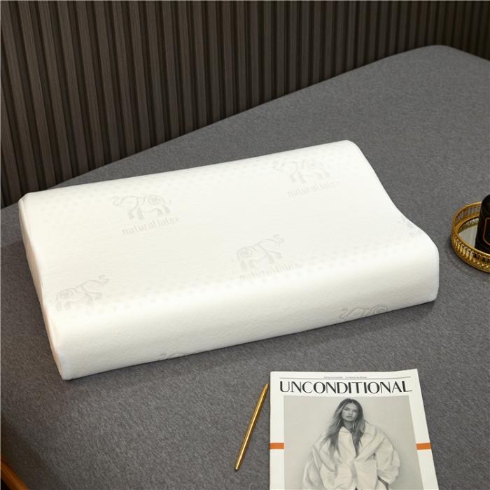 The standard adult version of the special price natural latex pillow is not a small-sized latex pillow