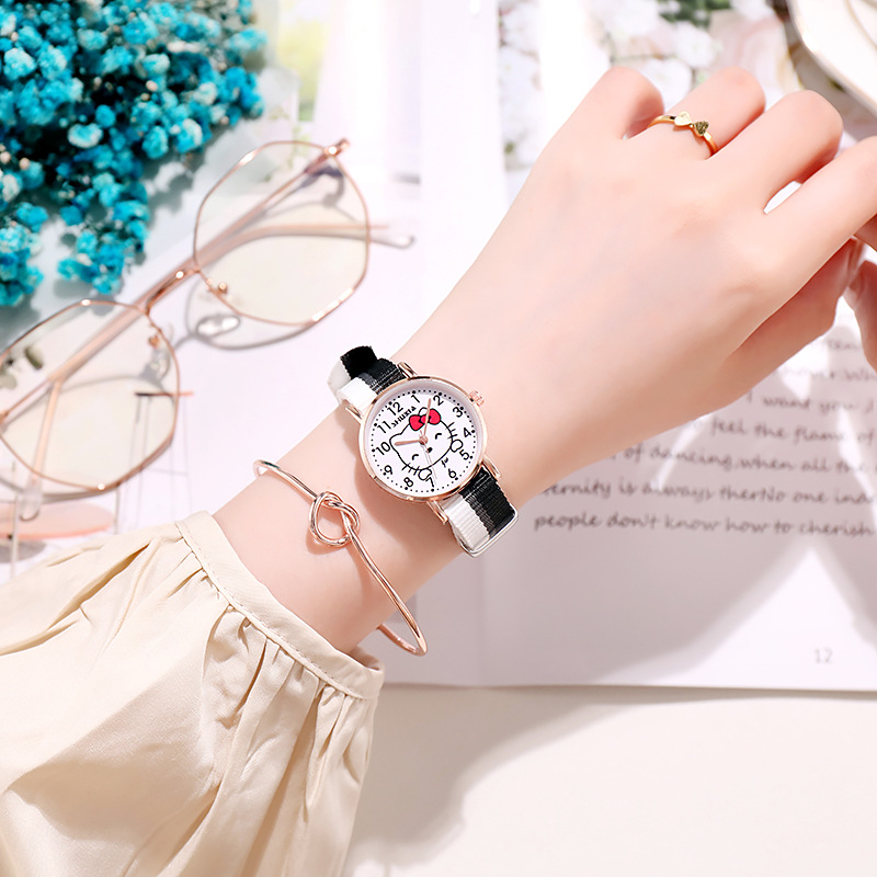 KT Cat Canvas Watch for female students, 2021 new style Children's Korean version simple waterproof and shockproof quartz watch details Picture