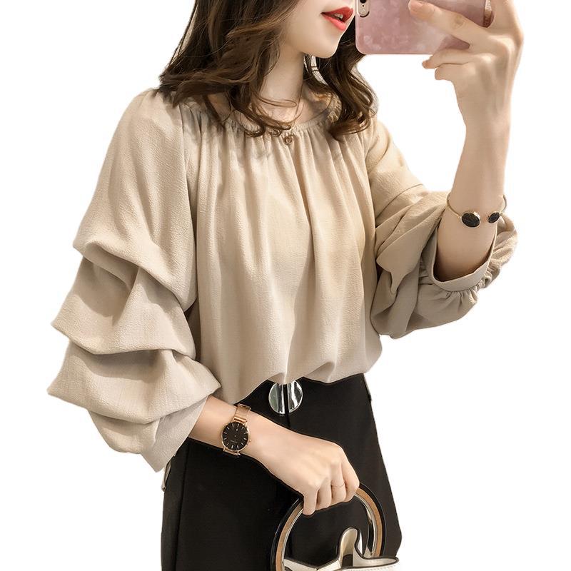 New Korean-style stylish one-shoulder chiffon blouse for women, loose bubble top, slimming solid color base Application Scenario