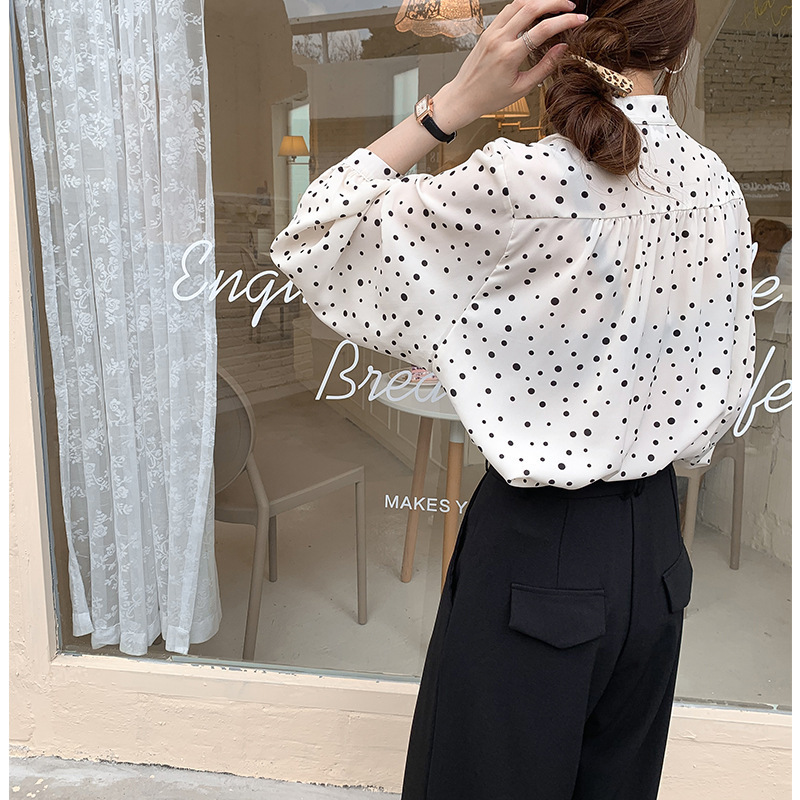 Polka dot chiffon shirt for women, 2021 spring Korean style new design, fashionable and mature, lantern sleeve top base layer details Picture