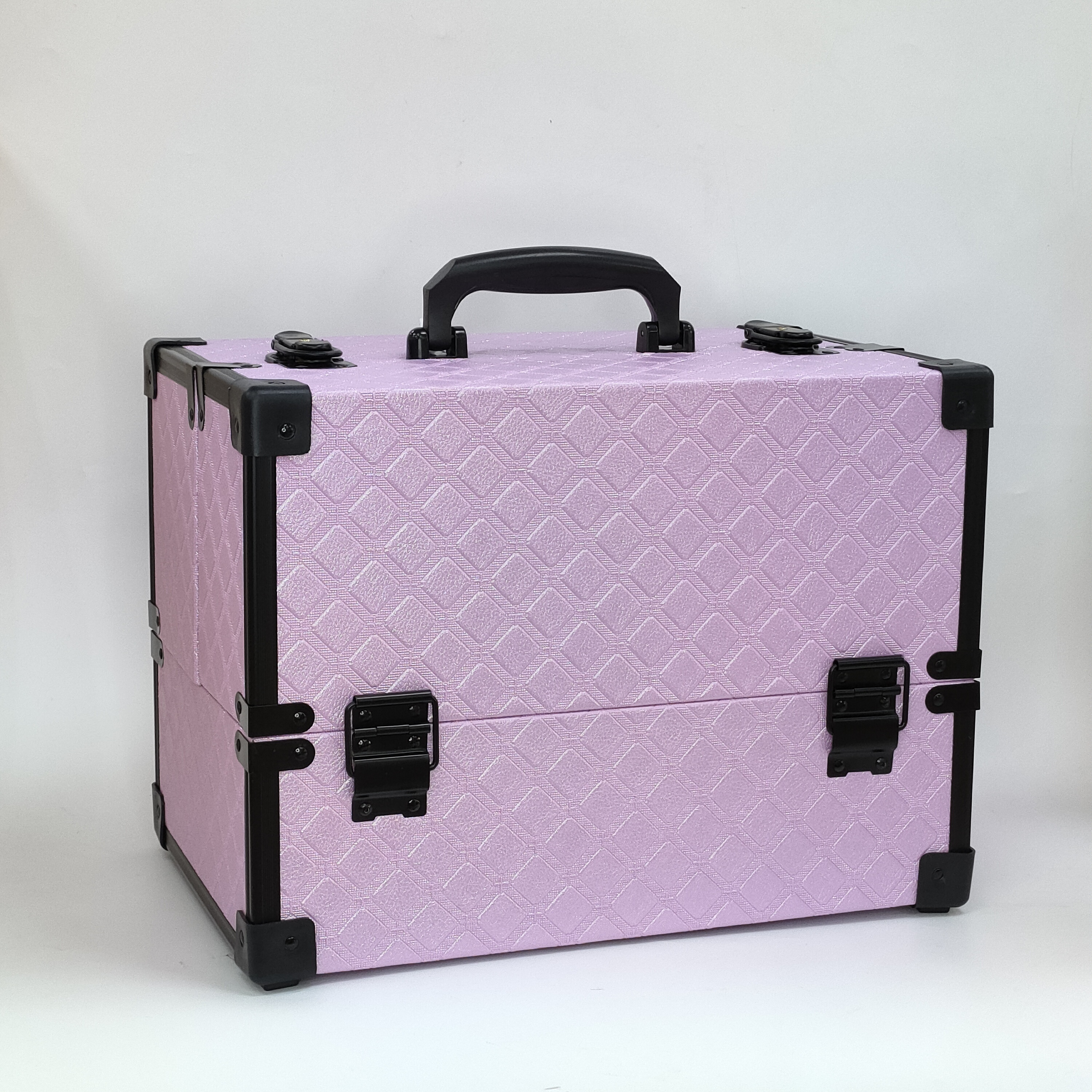 Adihua Leather diamond-shaped super popular tattoo, nail, beauty and makeup box, foot bath, ear cleaning special makeup aluminum box Application Scenario