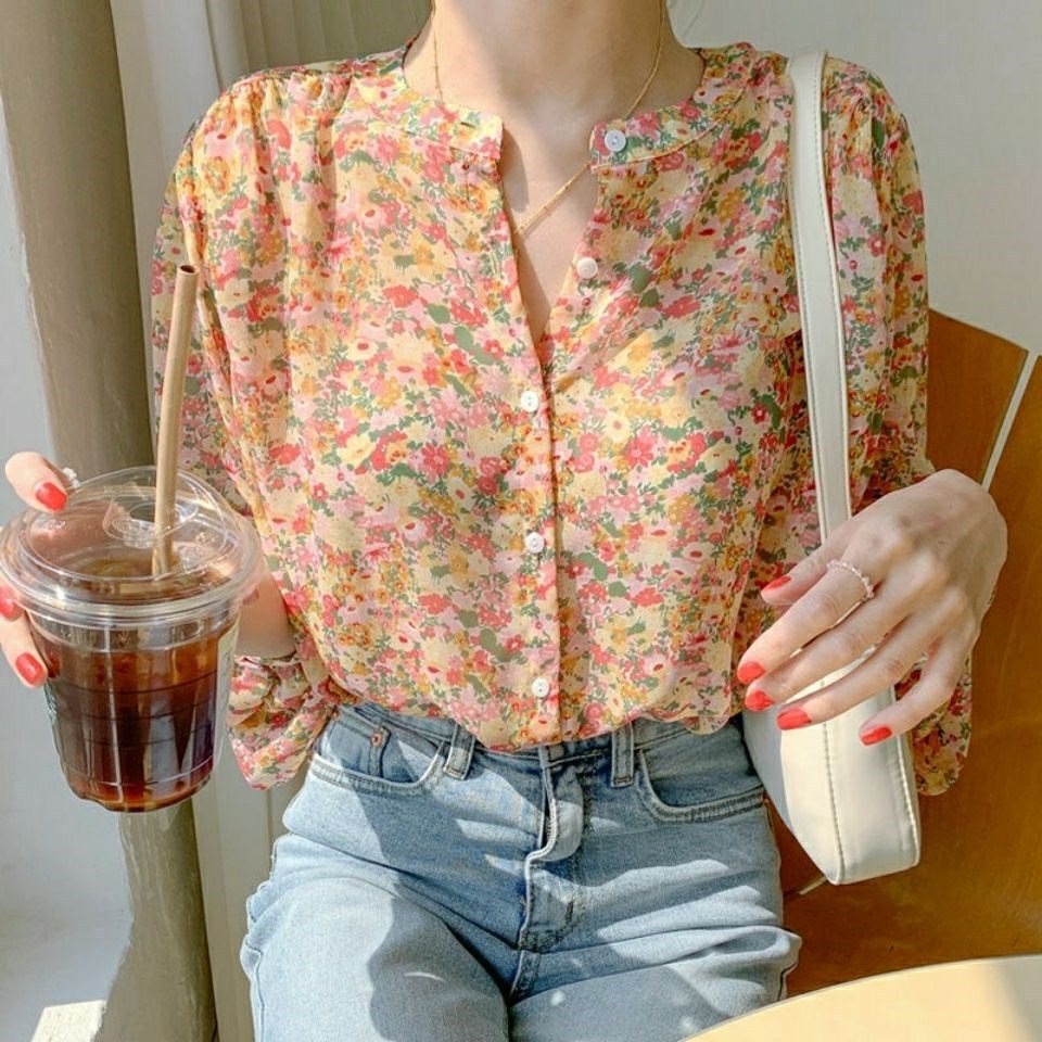 2021 Korean-style floral chiffon shirt for women, new design sense, long-sleeved printed stylish top, sweet little blouse Application Scenario