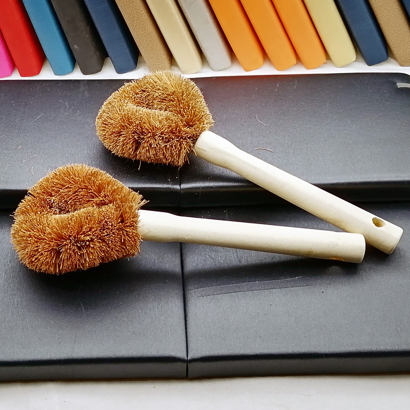 D1625 Brown bristle pot brush, a perfect pot cleaning tool, is available at a 2-yuan store in Yiwu Item Picture