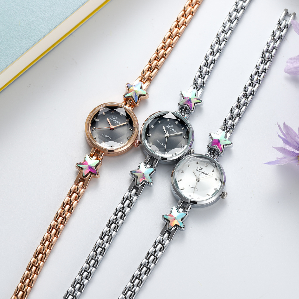 Jewelry watch combination watch bracelet watch creative diamond-encrusted small dial star water diamond watch Diamond watch Application Scenario