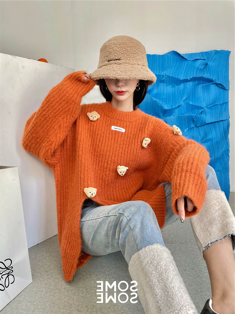 Sweater women's outerwear Women's 2021 Spring/Autumn new top laid-back style Loose split bear knitted sweater women's round neck Specification image