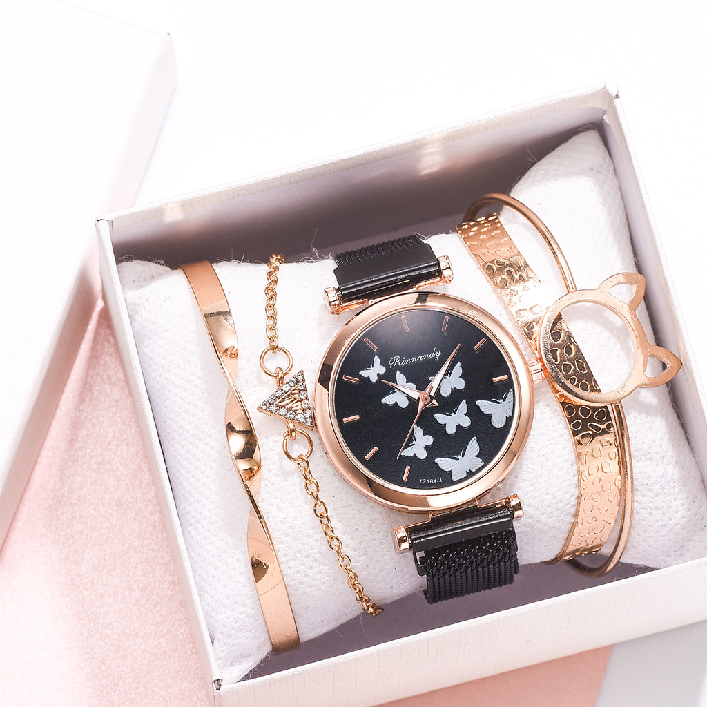 Christmas gift watch set: Women's alloy mesh strap butterfly dial quartz watch with magnetic buckle wristwatch Application Scenario