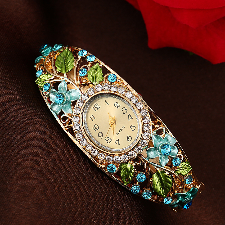 Wholesale of Chinese-style, rural and diamond-encrusted women's bracelets from a niche wechat business Specification image