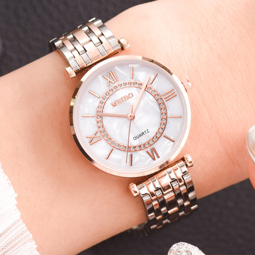 Pequeño perfume casa reloj de cuarzo reloj de pulsera bolsa de moda temperamento reloj de cuarzo simple reloj reloj de pulsera reloj de cuarzo clásico dial de aleación de acero con correa de reloj reloj de cuarzo para las señoras details Picture