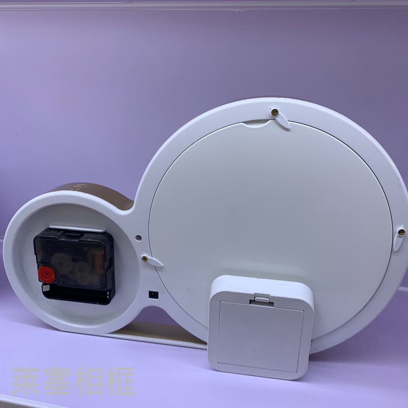 Fashionable handicrafts with a bell magic mirror photo frame display table Specification image