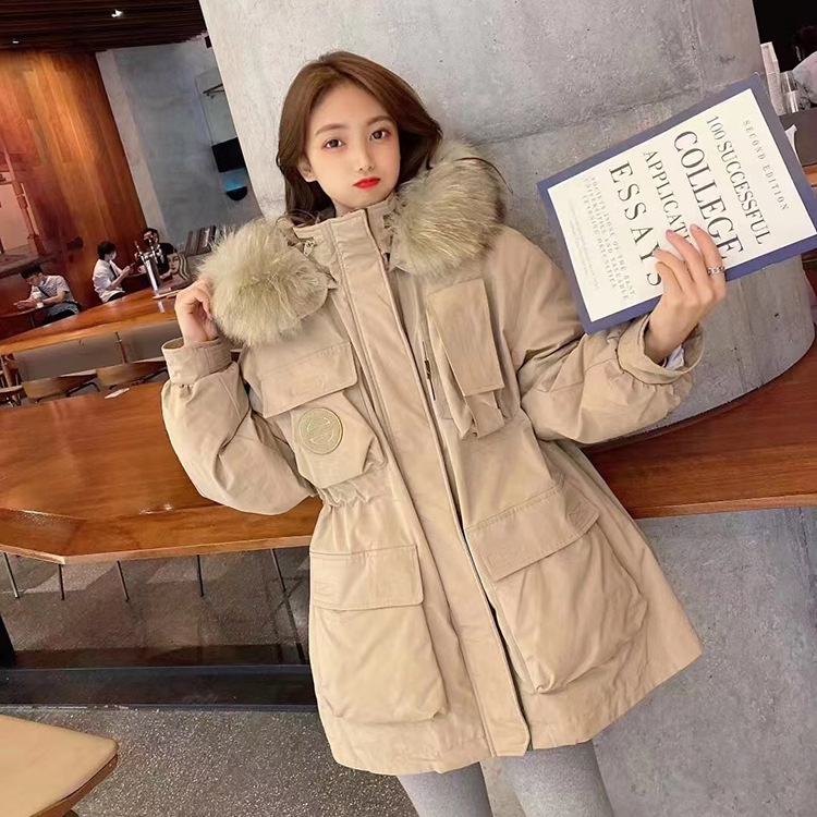 202. The new Korean military costume fox fur collar down jacket for women's mid length thickened jacket in winter of 2008 is against the seasonal trend