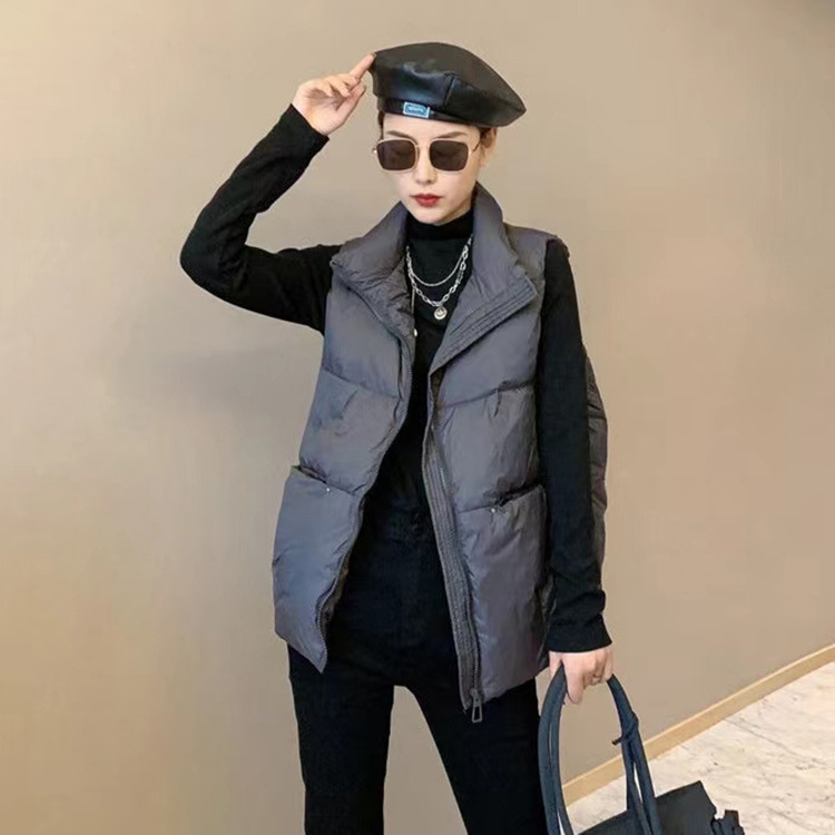 202. Autumn/winter New Korean version loose down jacket for women short waistcoat with rivets standing collar trim white duck down