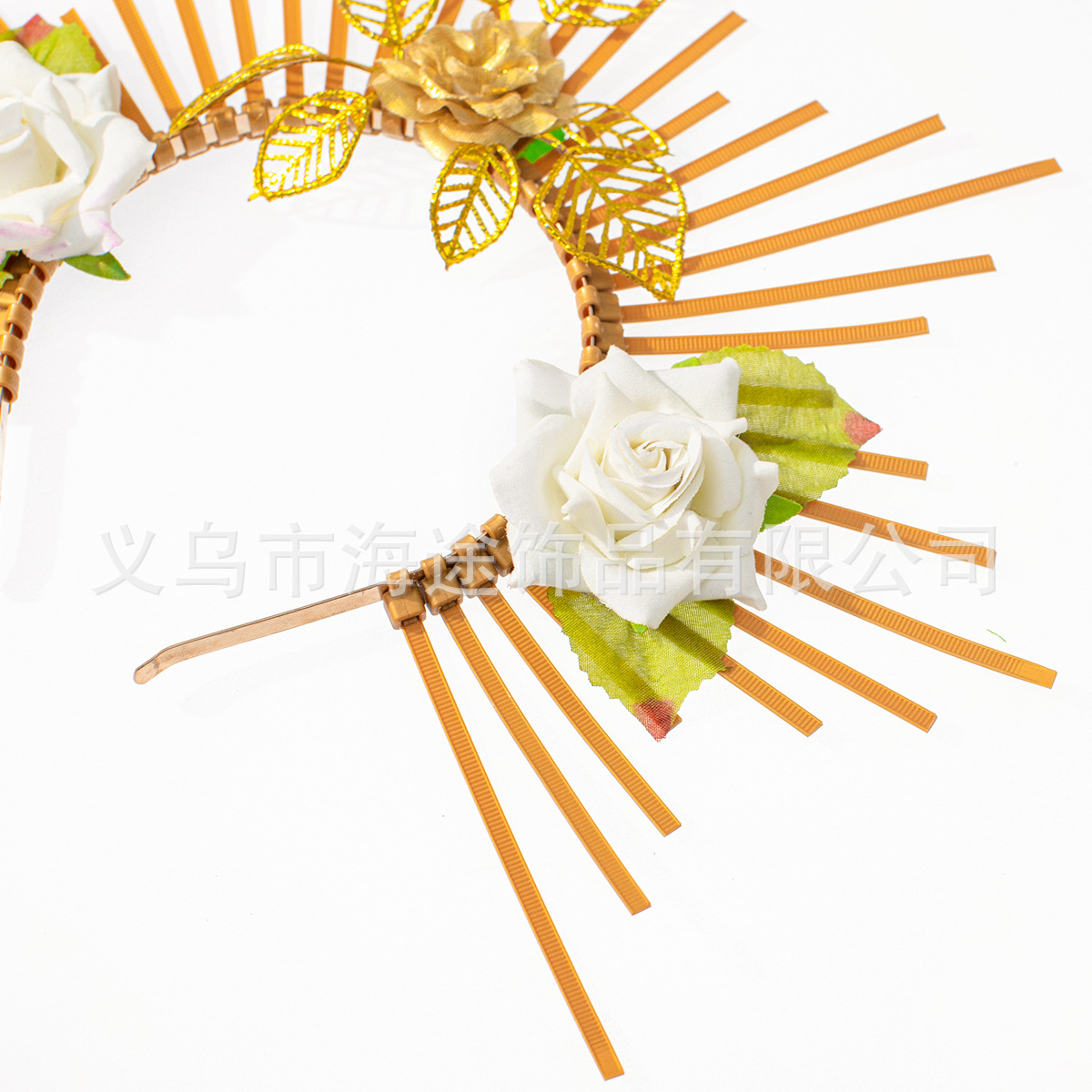 وكانت شركة "دوسون" عبارة عن جوهرة بيضاء ذات شعر عروس العذراء العذراء الذهبية اللون Specification image