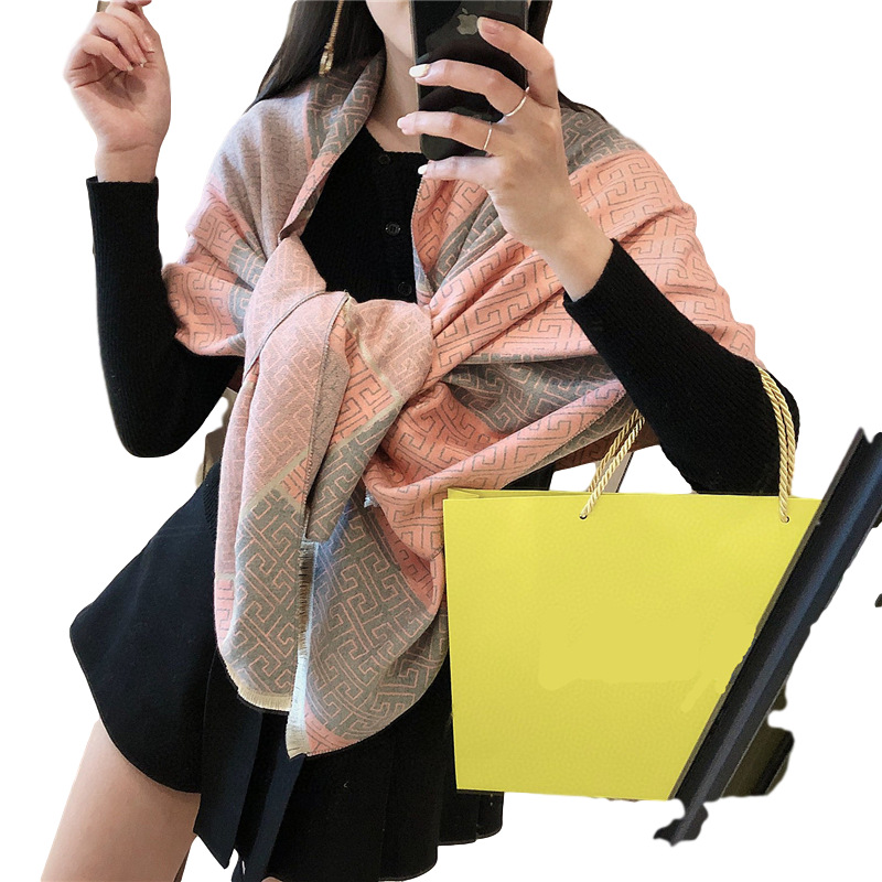 牛仔白底实物图