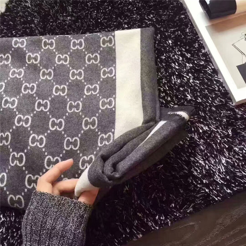 秋冬季cc仿羊绒围巾女双c字母条纹空调披肩加厚保暖摆摊地摊货源