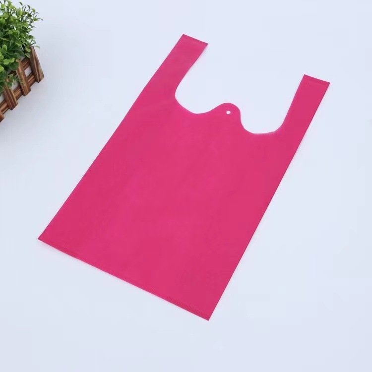 Manufacturer cross-border exclusive supply of one-piece formed non-woven fabric heat-sealed shopping hand-held packing bags and advertising vest bags Application Scenario
