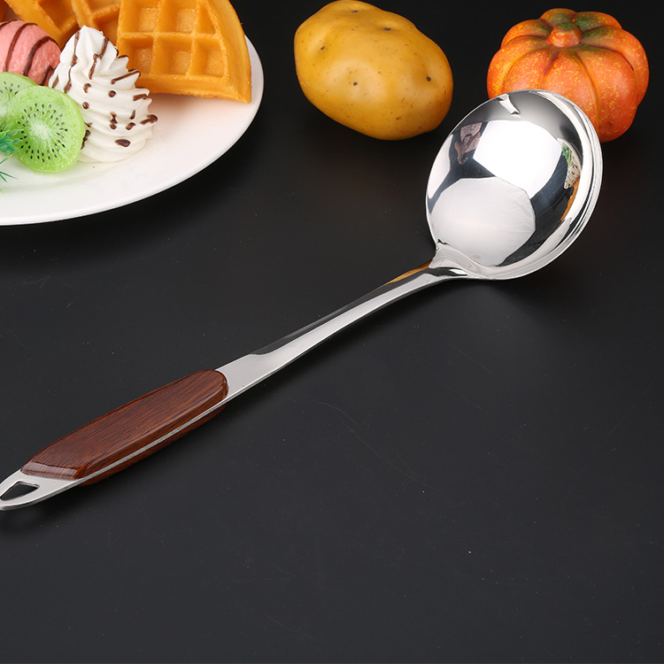 Household stainless steel non-magnetic cooking spoon and spatula set, kitchen spatula and spatula six-piece set of stainless steel kitchenware Application Scenario