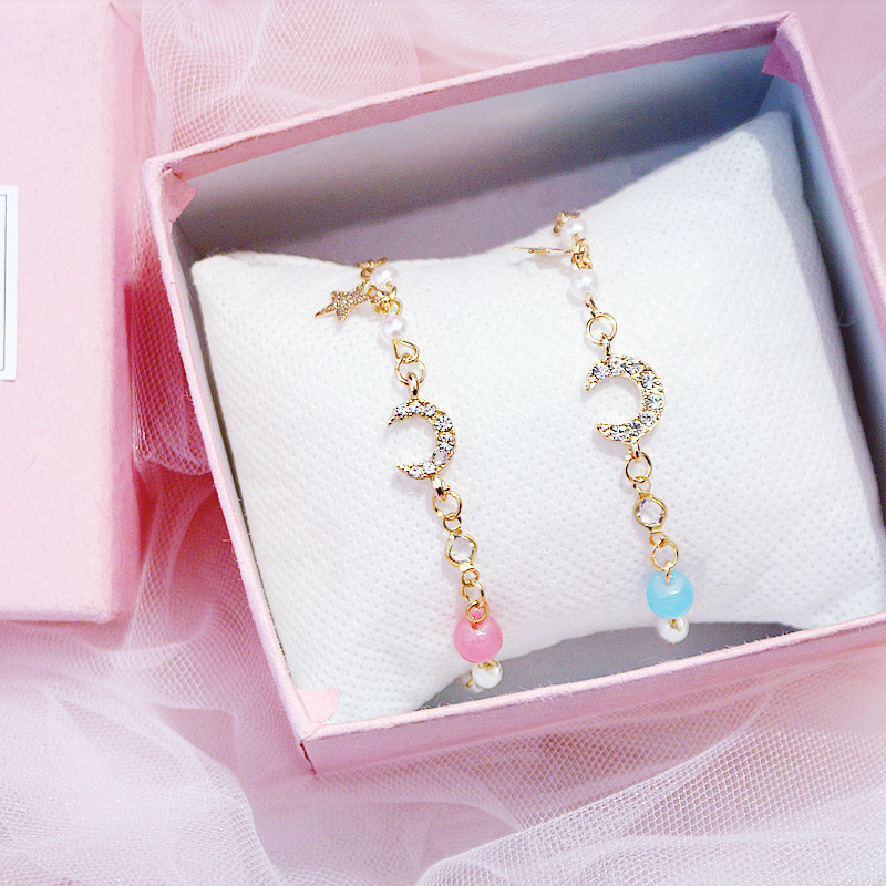 Korean version exquisite crystal bracelet, sweet and girlish heart, star and moon marble bracelet, fresh and delicate strawberry crystal jewelry