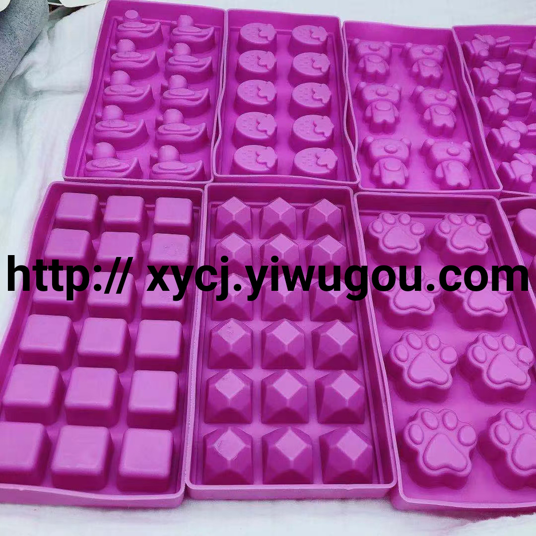 New best-selling silicone ice cube tray heart-shaped diamond cat paw animal ice cube tray mold Application Scenario