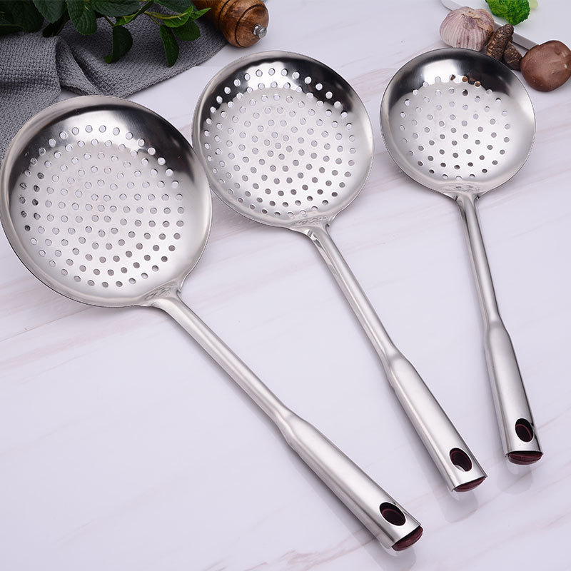 Wholesale of stainless steel soup shells, soup strainers for hot pot frying, filtering strainers, cooking soup spoons and kitchenware from manufacturers details Picture