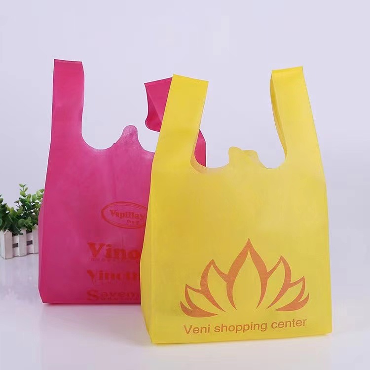 Manufacturer cross-border exclusive supply of one-piece formed non-woven fabric heat-sealed shopping hand-held packing bags and advertising vest bags details Picture