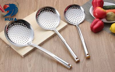 Wholesale of stainless steel soup shells, soup strainers for hot pot frying, filtering strainers, cooking soup spoons and kitchenware from manufacturers